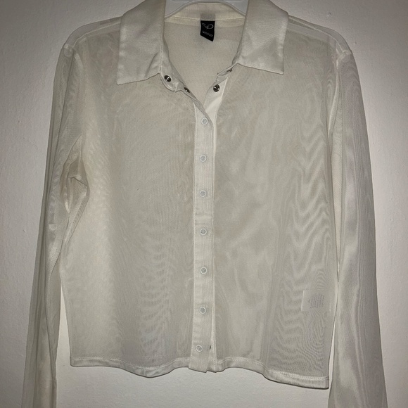 White Button down top - Picture 4 of 5